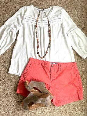 OLD NAVY Women’s shorts size Medium 8 cotton + COUNTERPARTS Women Top size 8